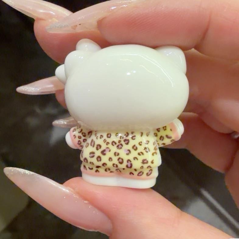 35-33 mm Pastell Kawaii Wildes Pyjama-Katzen-Design und Cabochons, Charakter-Harzanhänger für Decoden, Handyhüllen- und Schlüsselanhänger-Bastelarbeiten
